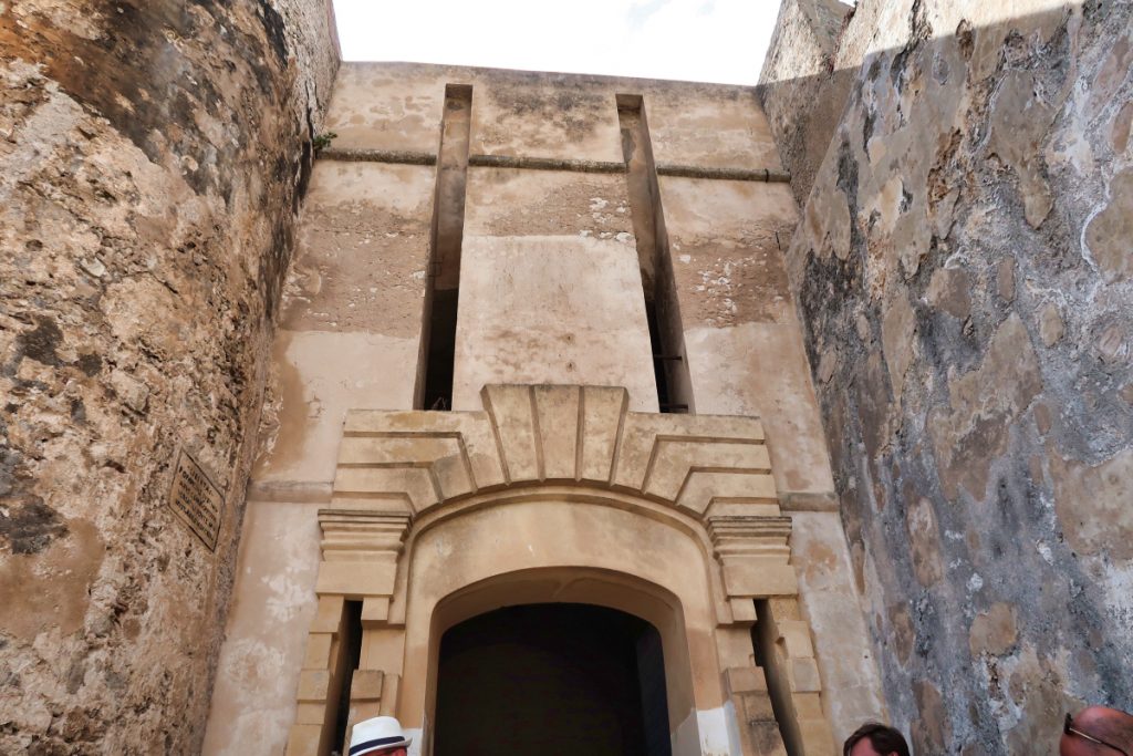 Porte Bonifacio