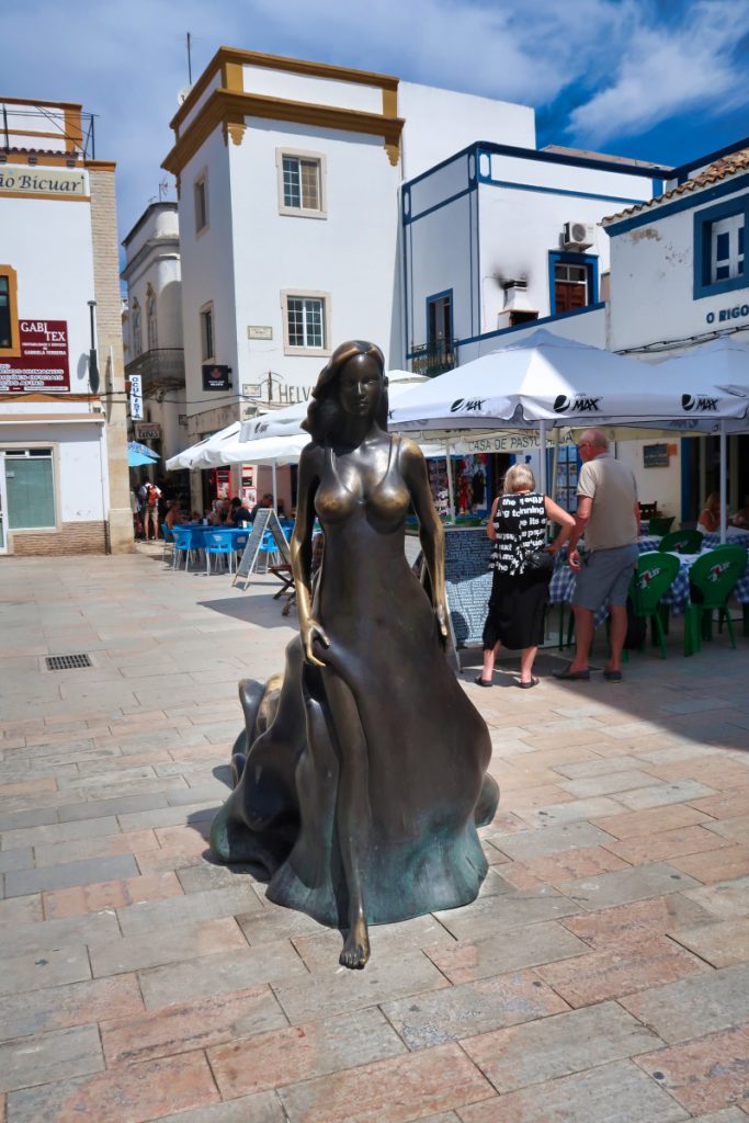 statue olhao